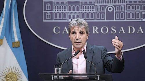 El Gobierno registró superávit fiscal en septiembre y profundizó el recorte del gasto